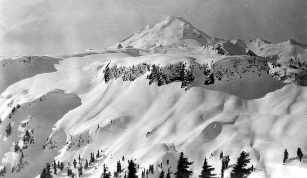 1140 inch of snow fell on Mount Baker.